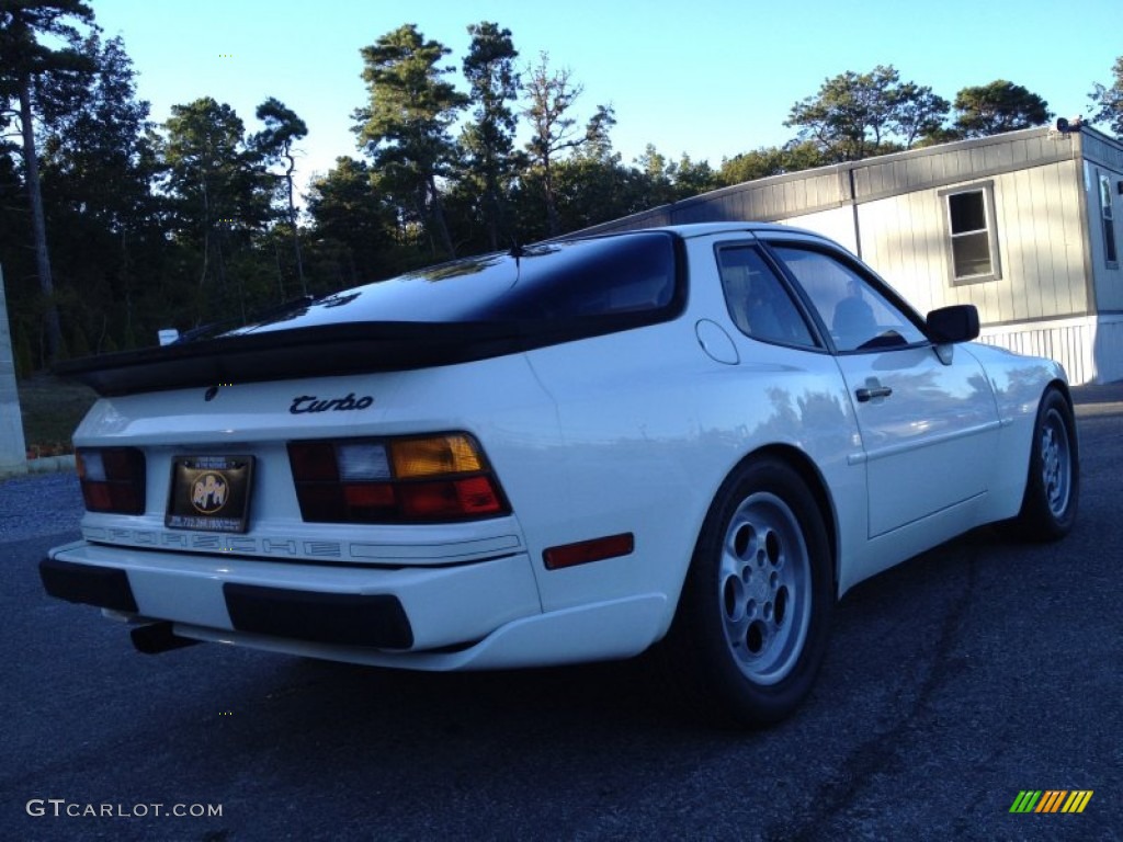 1986 944 Turbo - White / Black photo #5