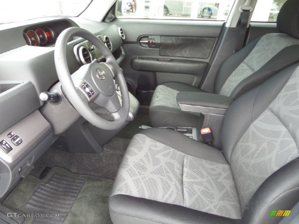 2013 xB  - Super White / Dark Gray photo #11