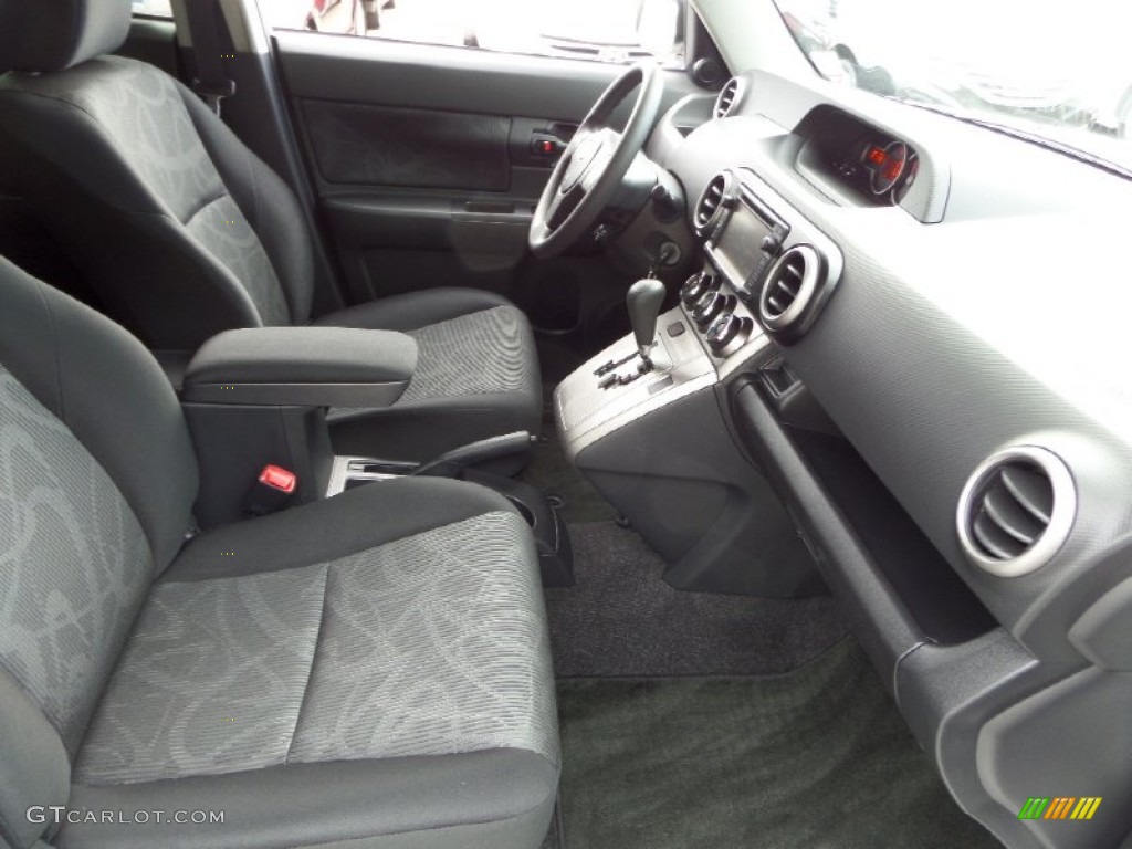 2013 xB  - Super White / Dark Gray photo #13