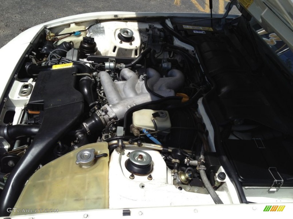 1986 944 Turbo - White / Black photo #32