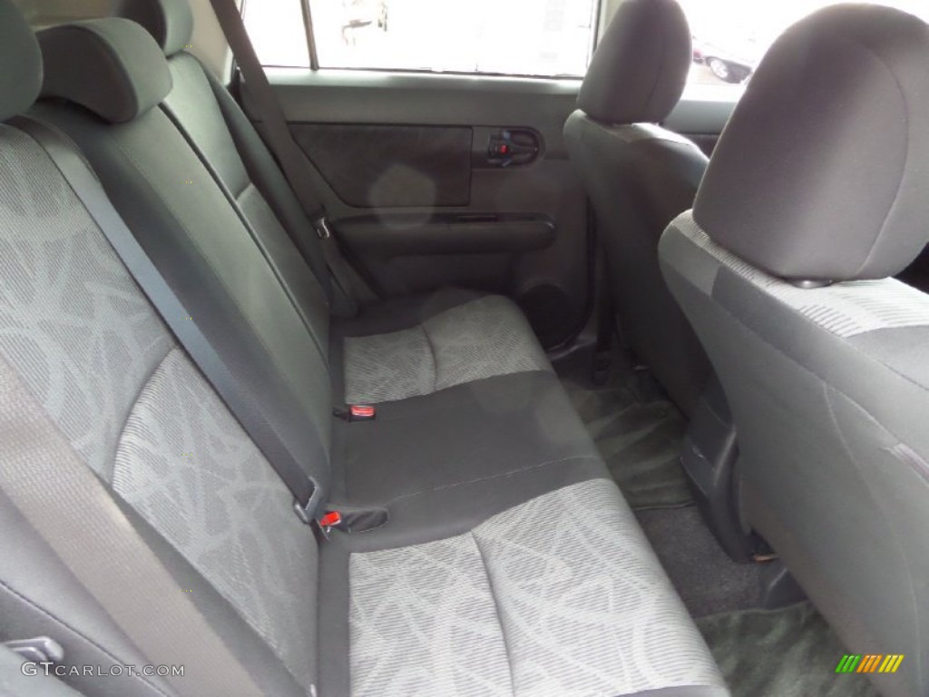 2013 xB  - Super White / Dark Gray photo #14