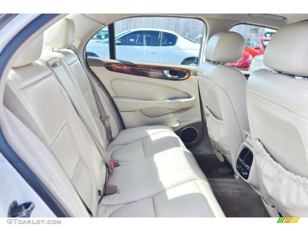 2004 XJ XJ8 - White Onyx / Sand photo #50
