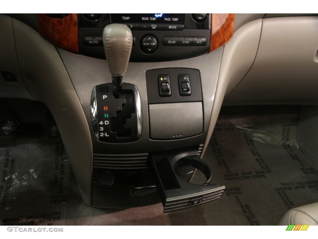 2006 Toyota Sienna XLE Transmission Photos