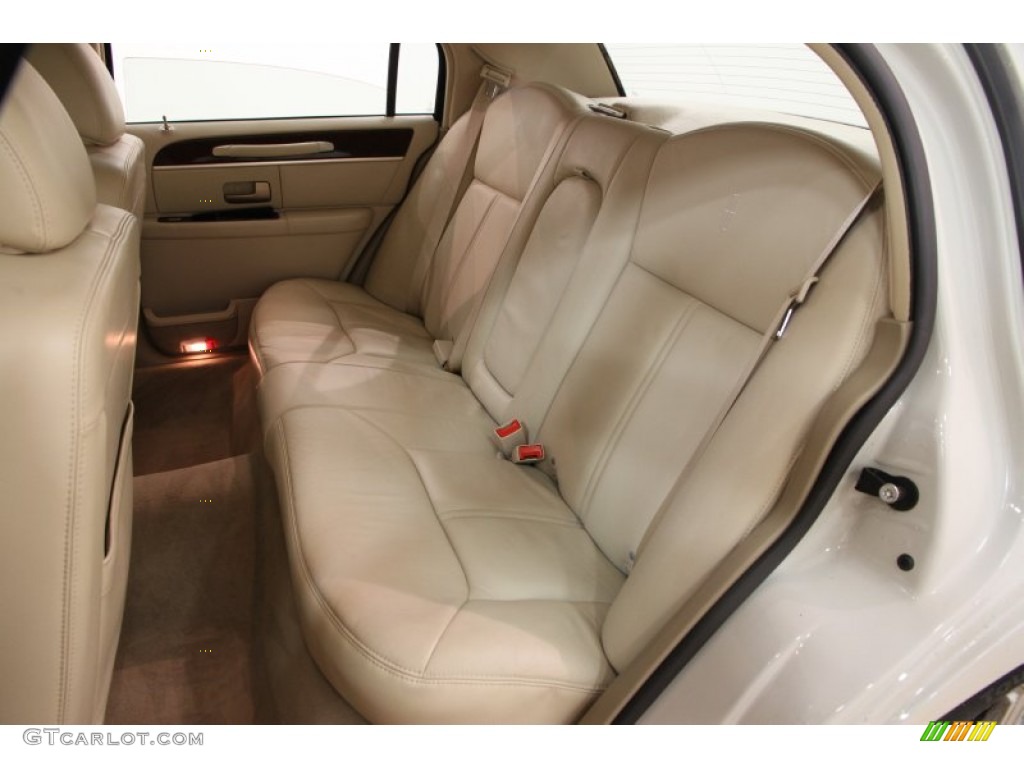 2007 Lincoln Town Car Signature Limited Interior Color Photos
