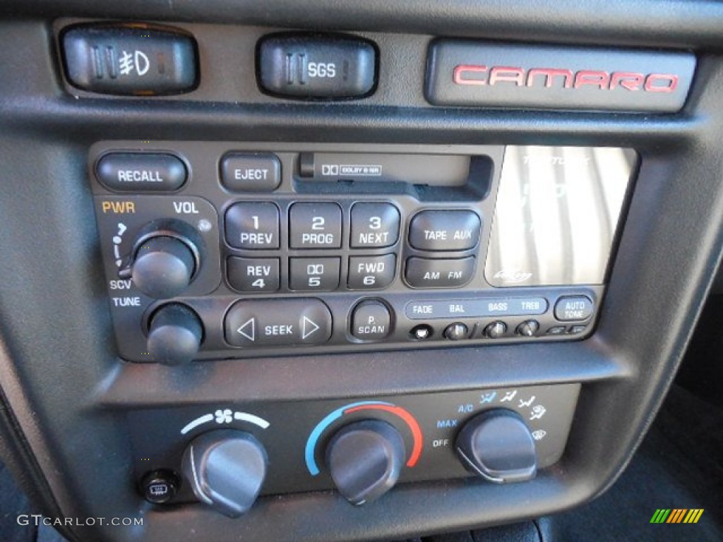 2000 Chevrolet Camaro Convertible Controls Photo #101024983