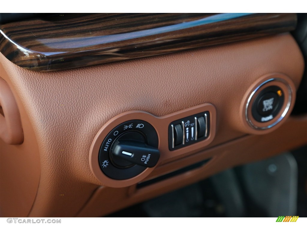 2015 Maserati Quattroporte S Q4 AWD Controls Photo #101026837