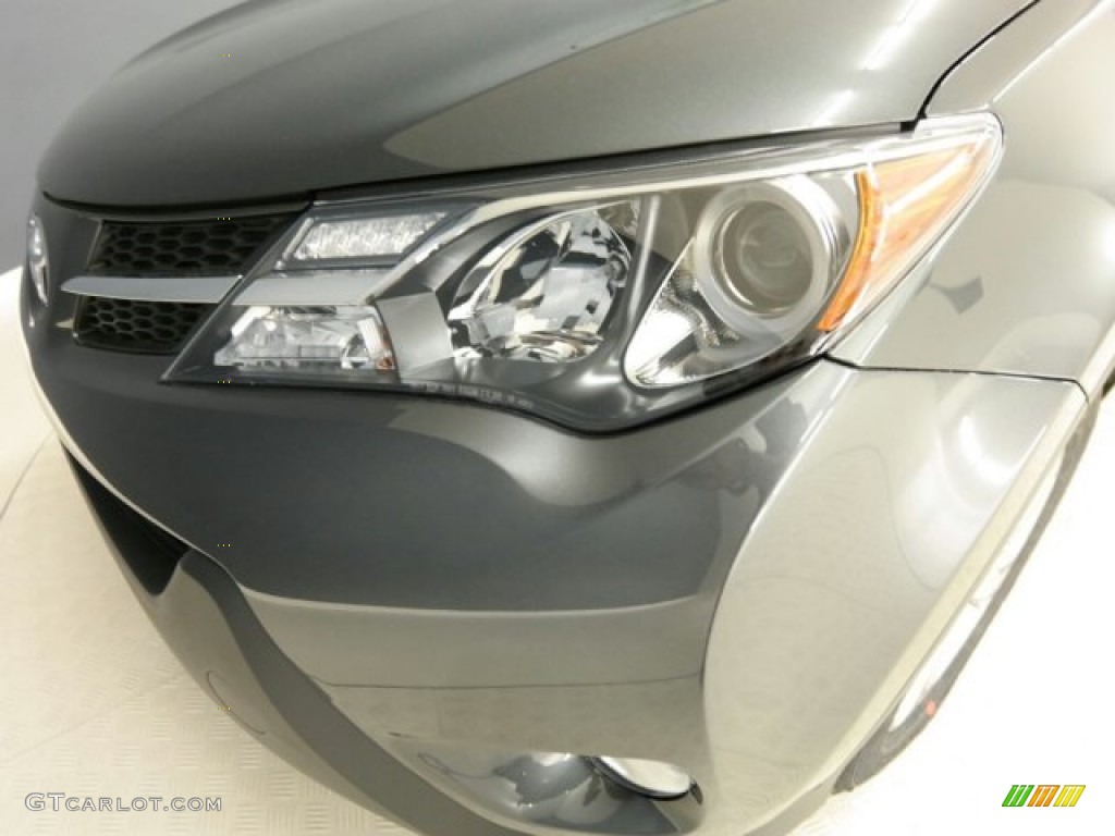 2015 RAV4 XLE - Magnetic Gray Metallic / Black photo #8