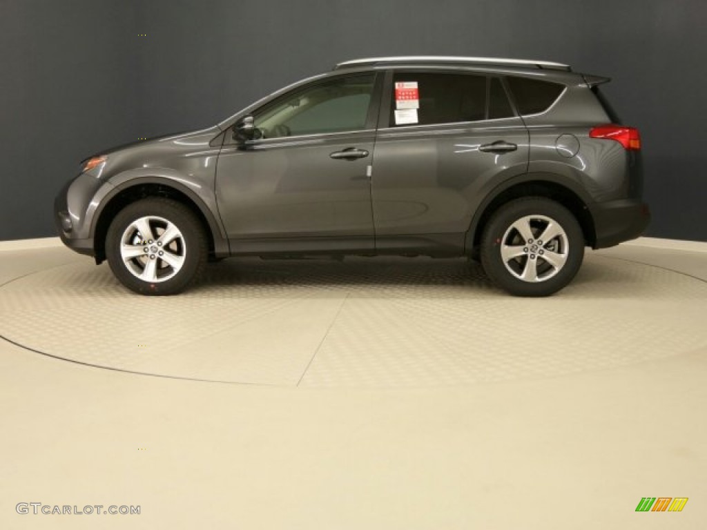 2015 RAV4 XLE - Magnetic Gray Metallic / Black photo #10