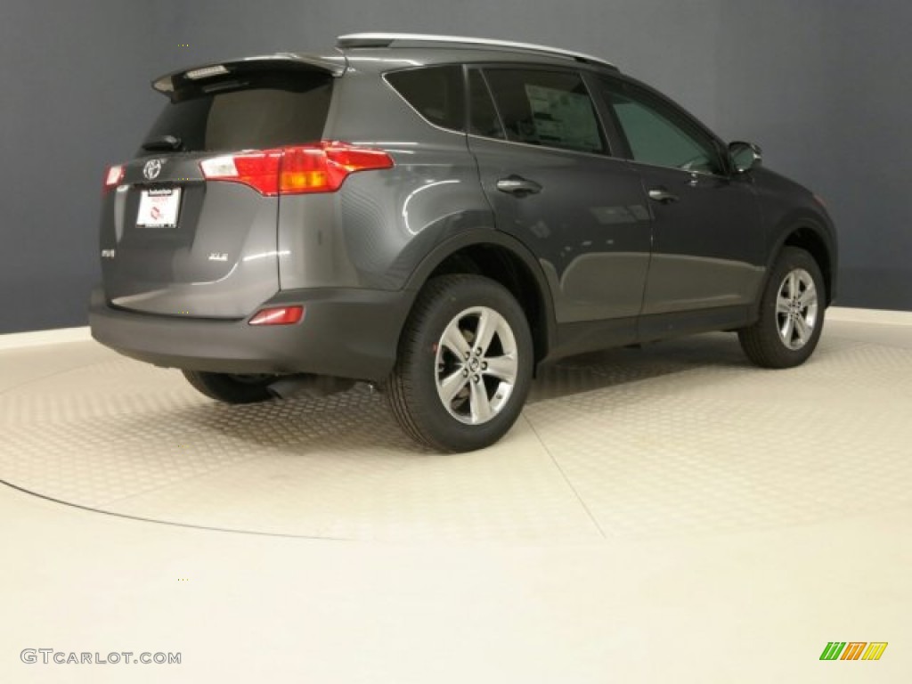 2015 RAV4 XLE - Magnetic Gray Metallic / Black photo #15