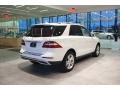 Polar White - ML 350 4Matic Photo No. 4