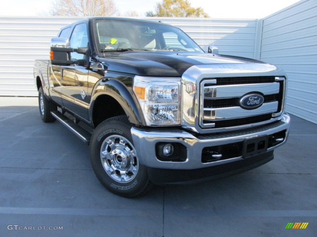 2015 F250 Super Duty XLT Crew Cab 4x4 - Tuxedo Black / Steel photo #1