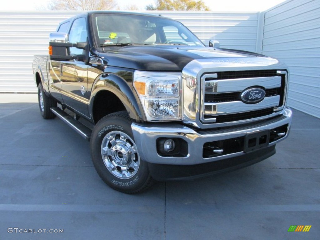 2015 F250 Super Duty XLT Crew Cab 4x4 - Tuxedo Black / Steel photo #2