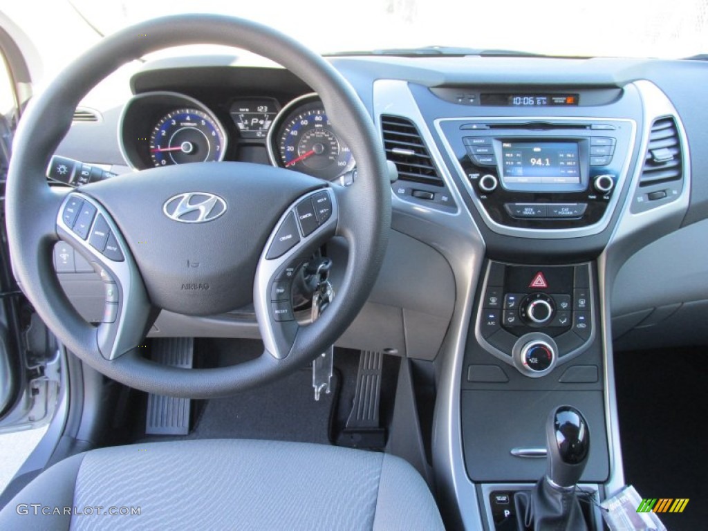 2015 Elantra SE Sedan - Titanium Gray Metallic / Gray photo #23