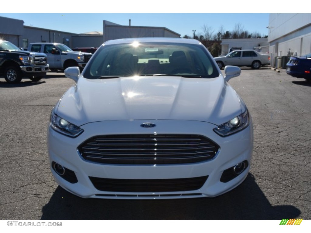 2015 Fusion SE - Oxford White / Dune photo #4