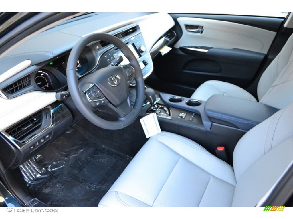 Light Gray Interior 2015 Toyota Avalon Hybrid Limited Photo #101050565