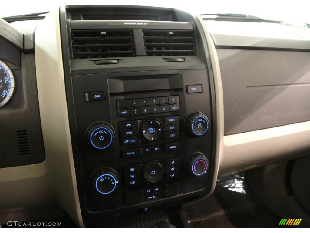 2009 Escape XLS 4WD - Light Sage Metallic / Stone photo #8