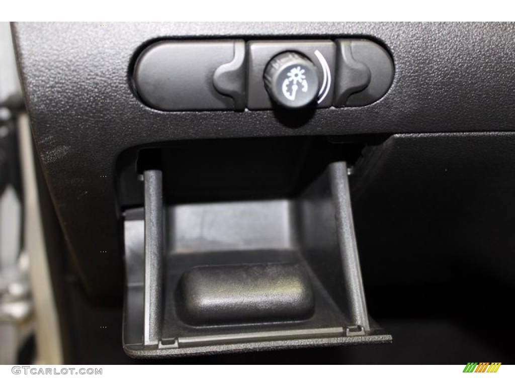 2010 Malibu LT Sedan - Silver Ice Metallic / Ebony photo #21