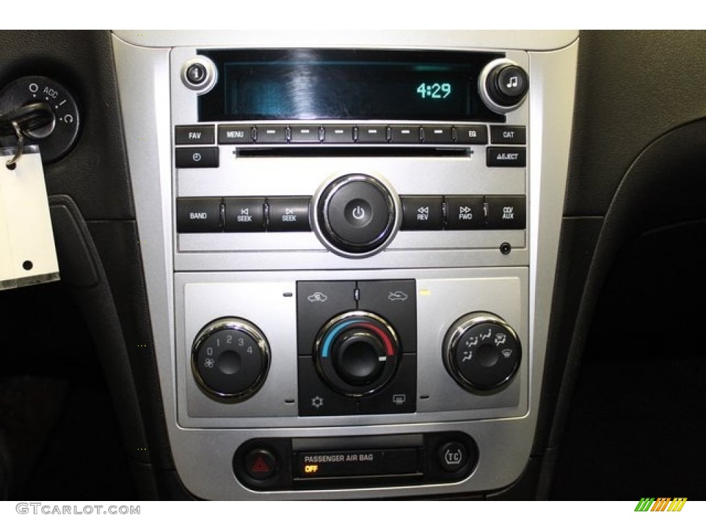 2010 Malibu LT Sedan - Silver Ice Metallic / Ebony photo #30