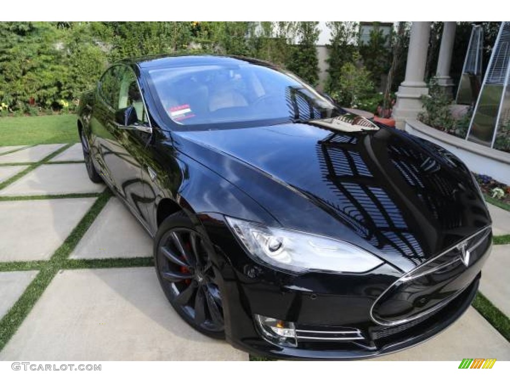 Black Solid 2014 Tesla Model S Standard Model S Model Exterior Photo #101061318