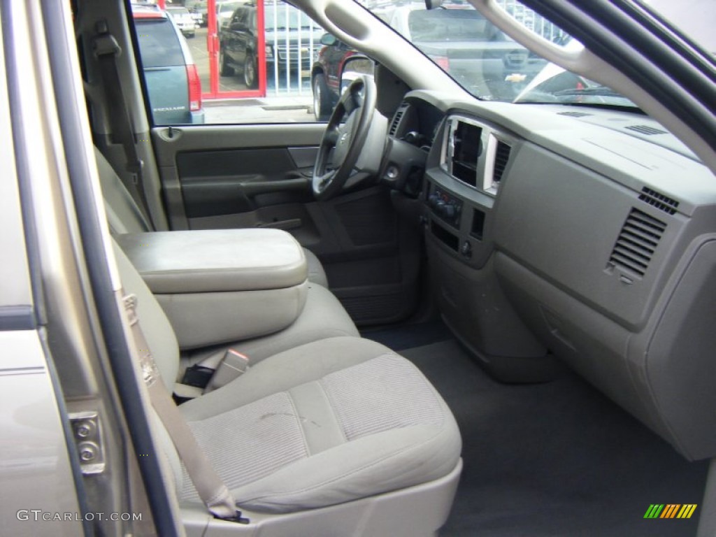 2007 Ram 1500 SLT Quad Cab - Light Khaki Metallic / Khaki Beige photo #15
