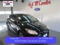 Tuxedo Black - Focus SE Hatchback Photo No. 1