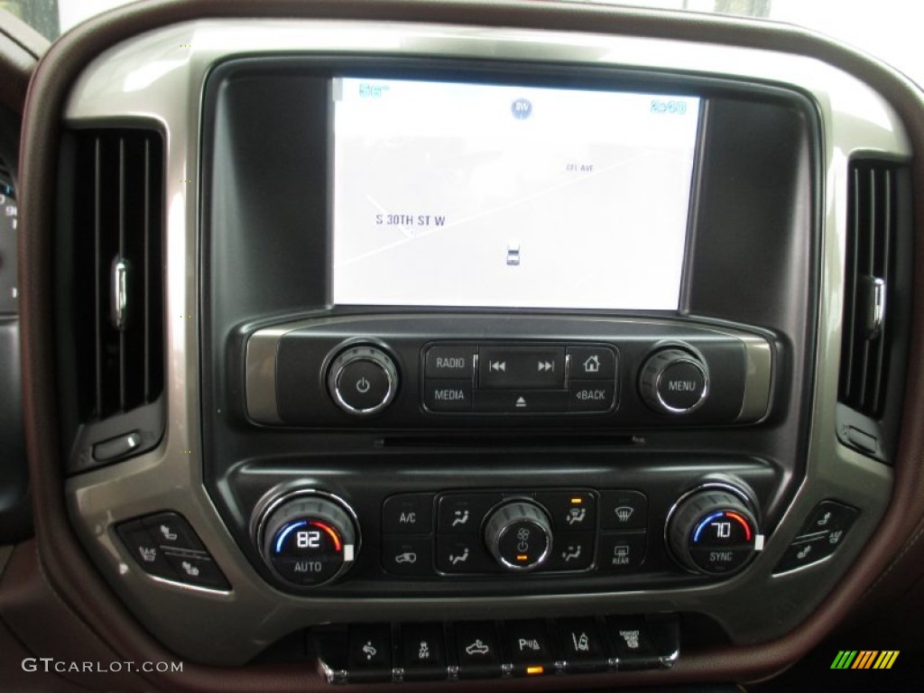 2015 Chevrolet Silverado 3500HD High Country Crew Cab Dual Rear Wheel 4x4 Controls Photo #101070048