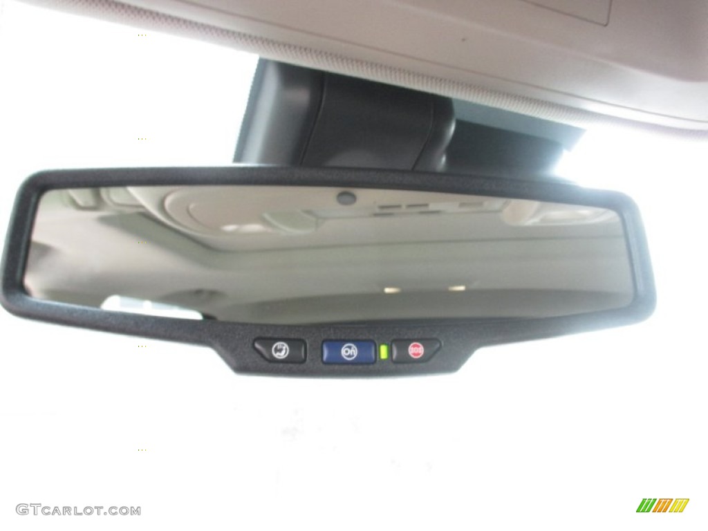2015 Chevrolet Silverado 3500HD High Country Crew Cab Dual Rear Wheel 4x4 Controls Photo #101070117