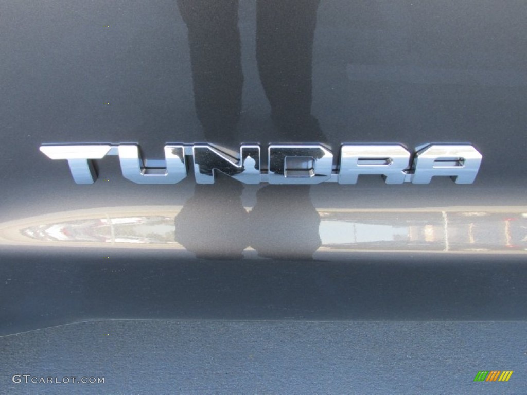 2015 Tundra SR5 Double Cab - Magnetic Gray Metallic / Black photo #13