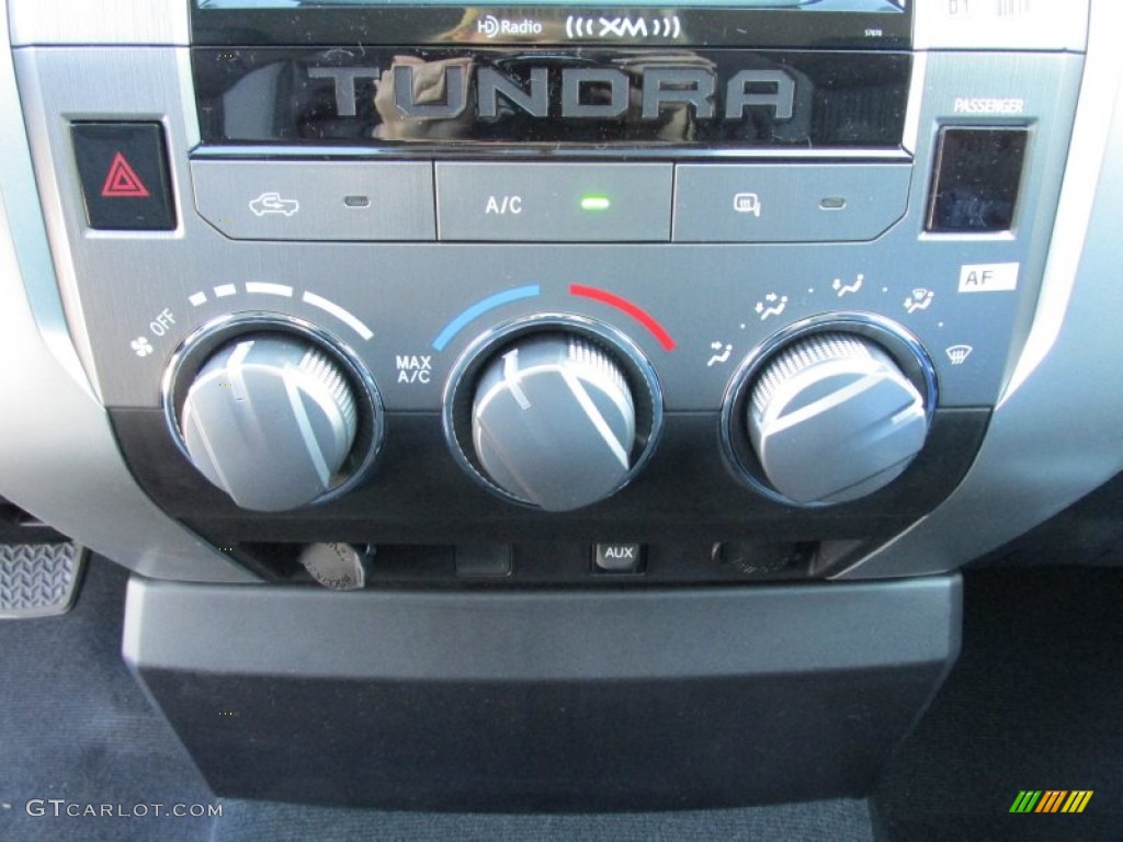 2015 Tundra SR5 Double Cab - Magnetic Gray Metallic / Black photo #26