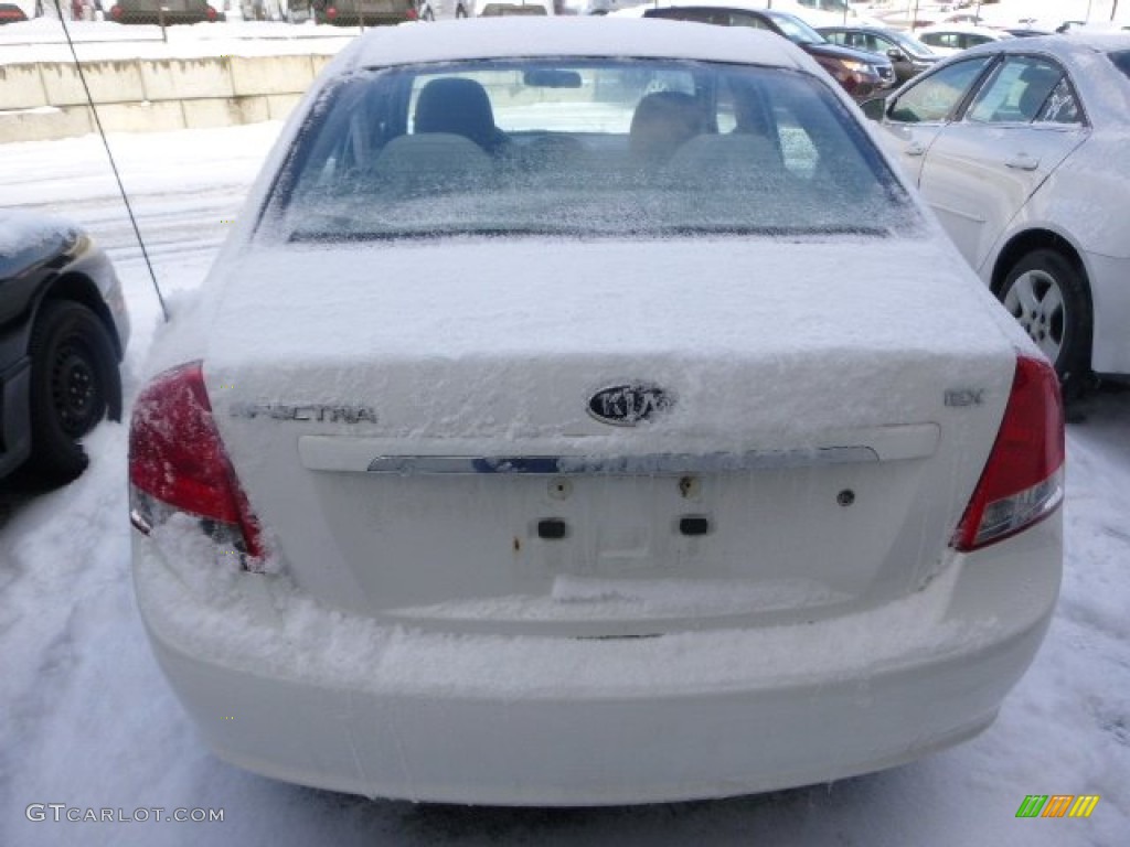 2008 Spectra EX Sedan - White / Beige photo #2