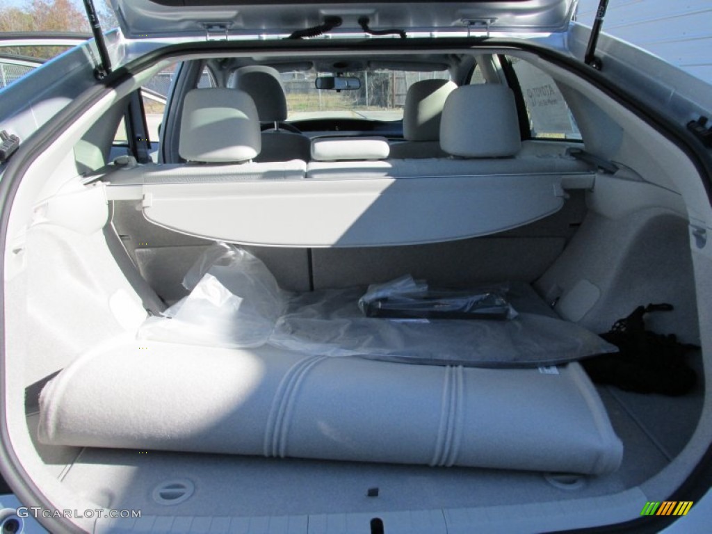 2015 Prius Three Hybrid - Classic Silver Metallic / Misty Gray photo #18