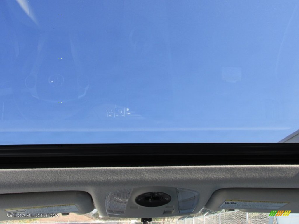 2015 Prius Three Hybrid - Classic Silver Metallic / Misty Gray photo #25