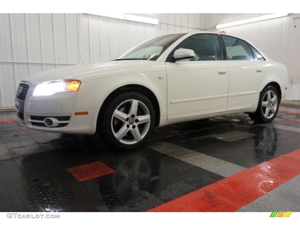 2005 A4 2.0T quattro Sedan - Arctic White / Ebony photo #2