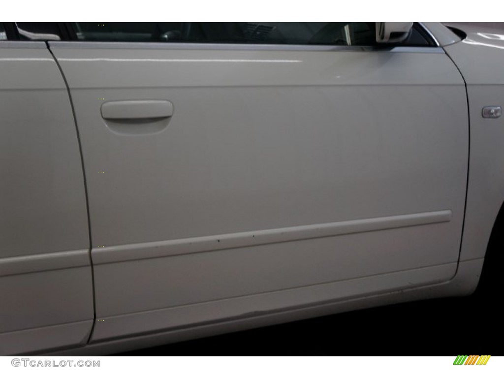 2005 A4 2.0T quattro Sedan - Arctic White / Ebony photo #50