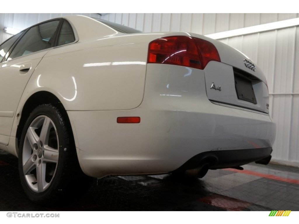 2005 A4 2.0T quattro Sedan - Arctic White / Ebony photo #57