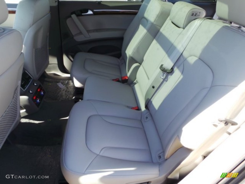 2015 Audi Q7 3.0 TDI Premium Plus quattro Rear Seat Photo #101088141