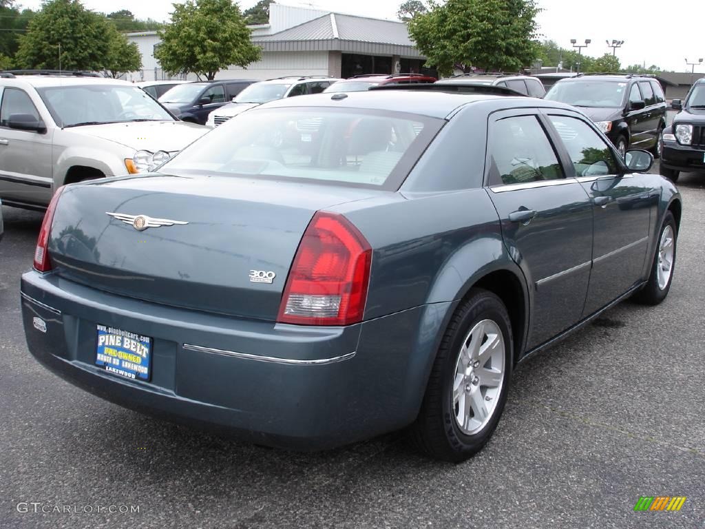 2006 300 Touring - Magnesium Pearlcoat / Dark Slate Gray/Light Slate Gray photo #4