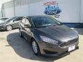 2015 Magnetic Metallic Ford Focus SE Sedan  photo #36