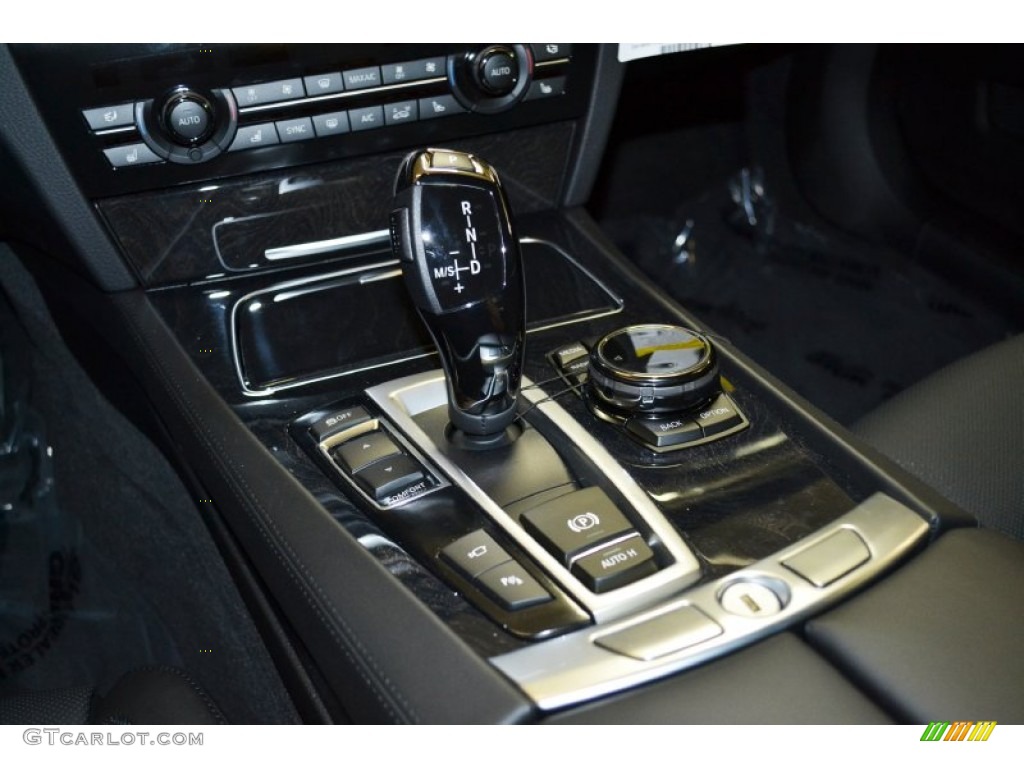 2015 BMW 7 Series 750i Sedan Transmission Photos