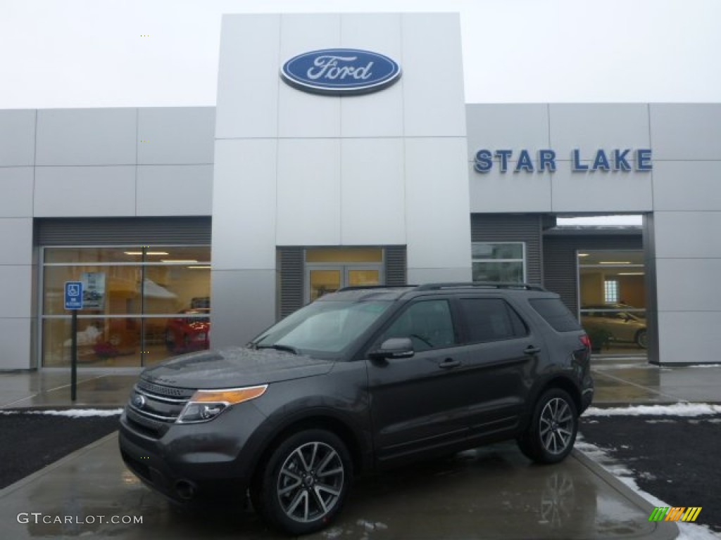 2015 Explorer XLT 4WD - Magnetic / Charcoal Black photo #1