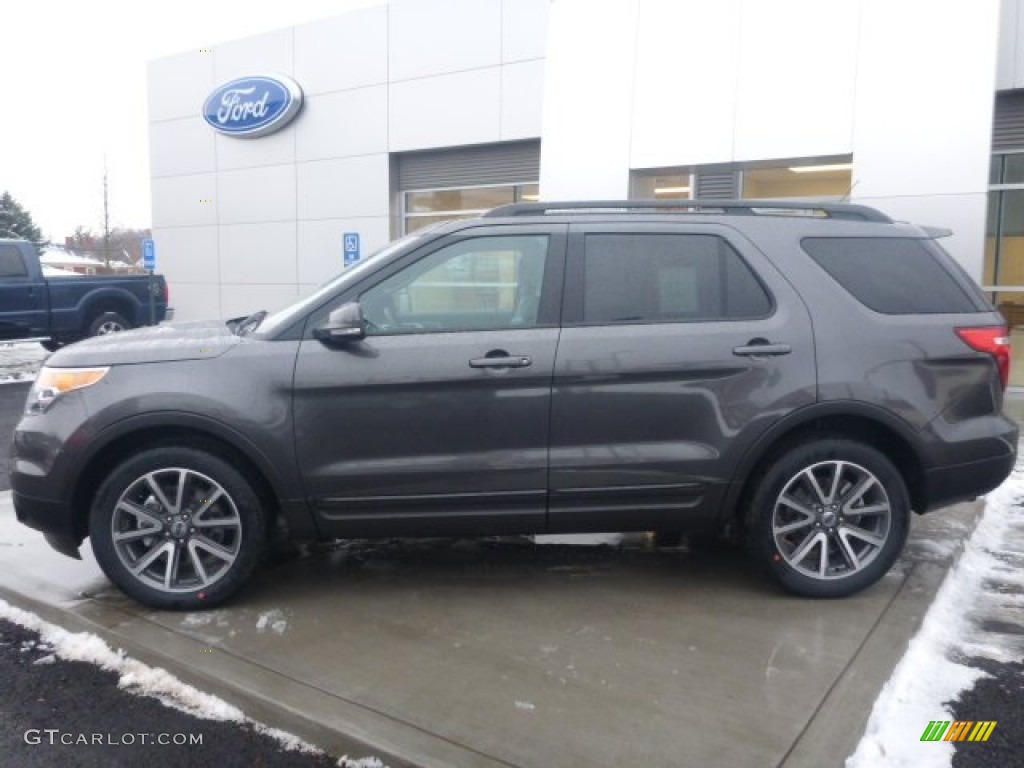 2015 Explorer XLT 4WD - Magnetic / Charcoal Black photo #2