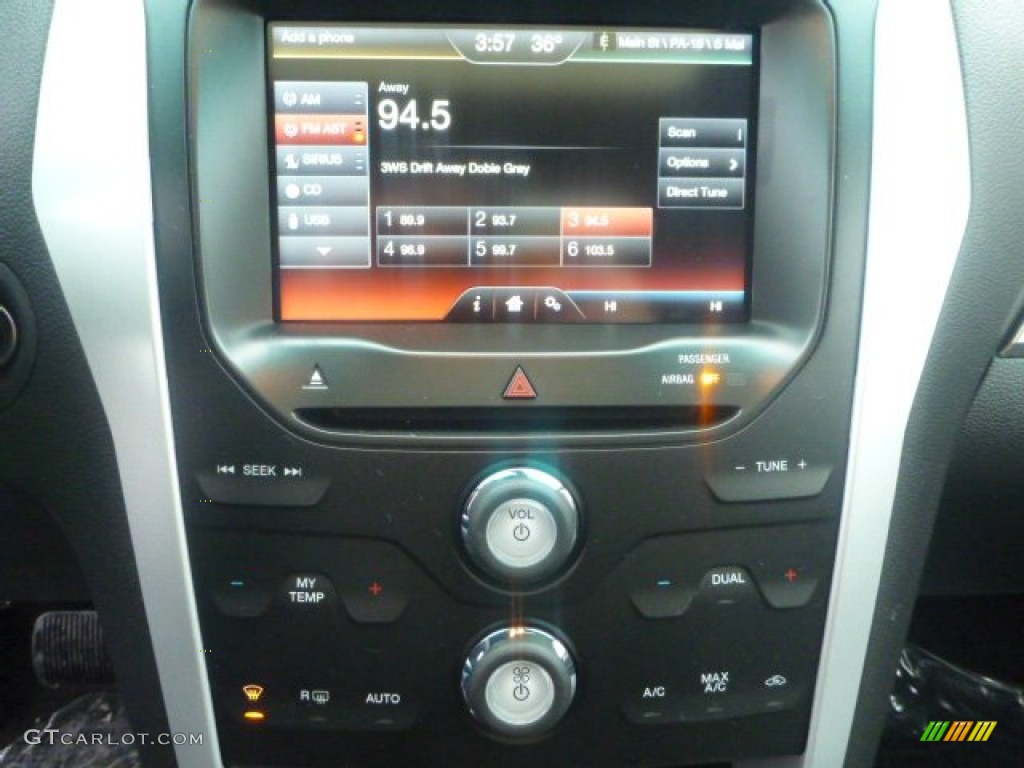 2015 Explorer XLT 4WD - Magnetic / Charcoal Black photo #20