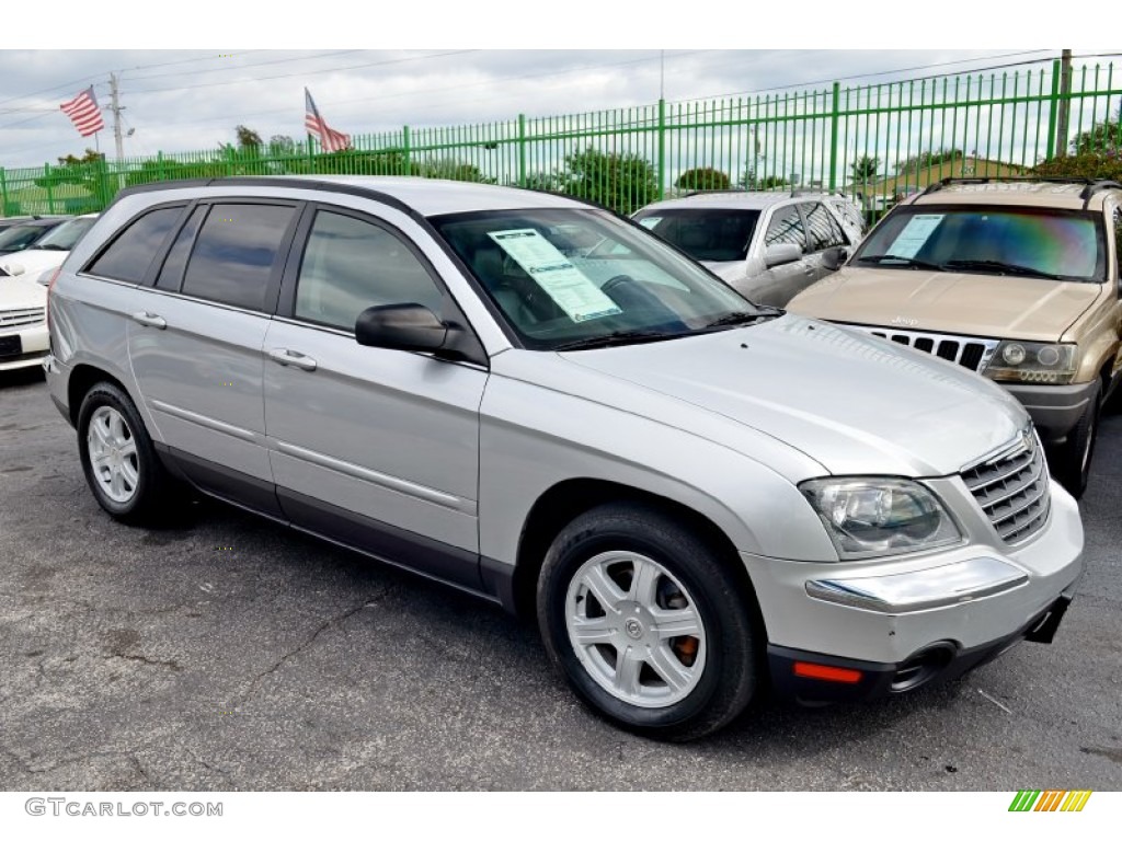 2005 Chrysler Pacifica Touring AWD Exterior Photos