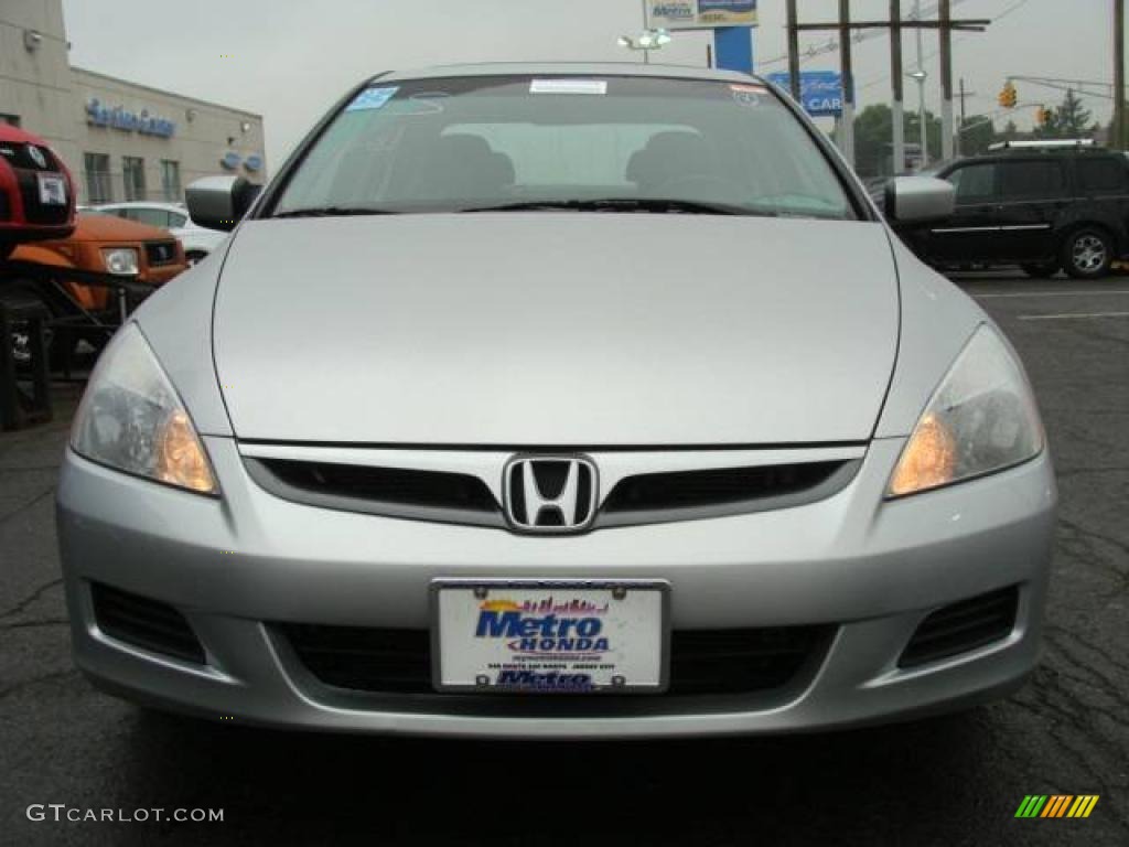 2006 Accord EX Sedan - Alabaster Silver Metallic / Gray photo #2