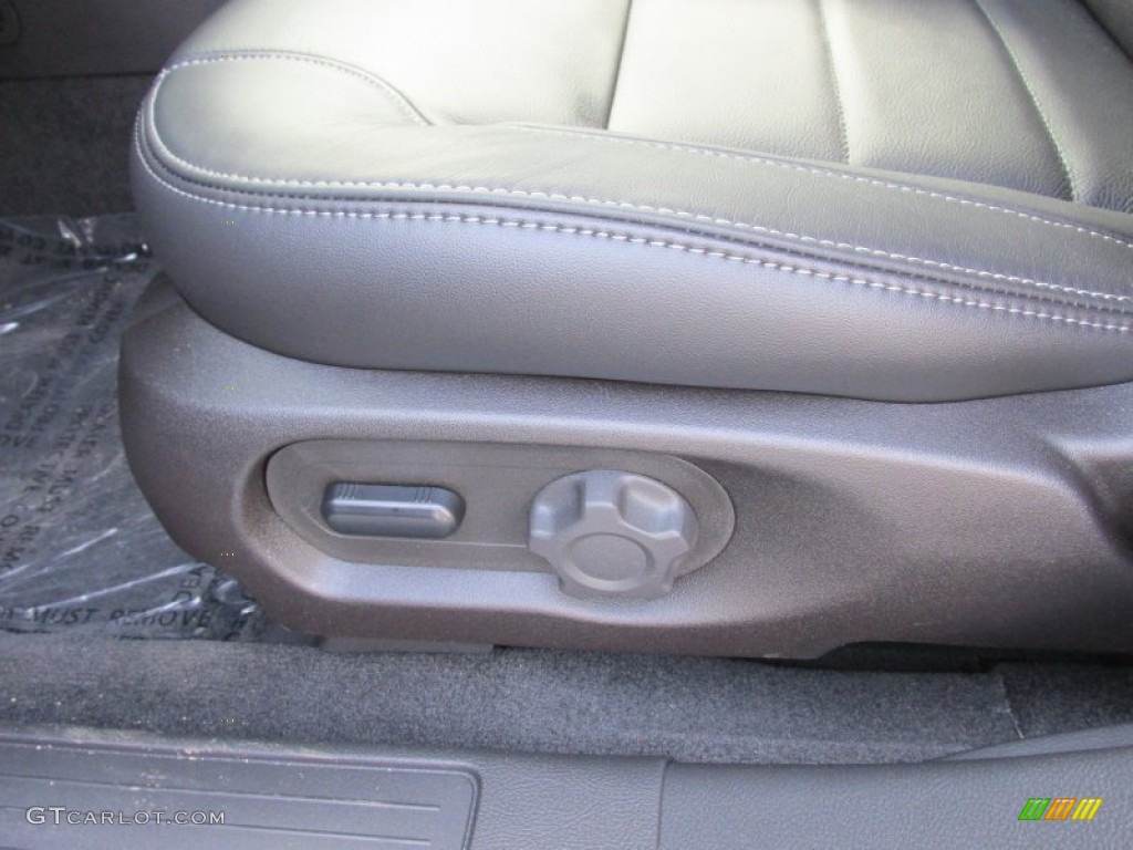 2015 Taurus SEL - Magnetic Metallic / Charcoal Black photo #22
