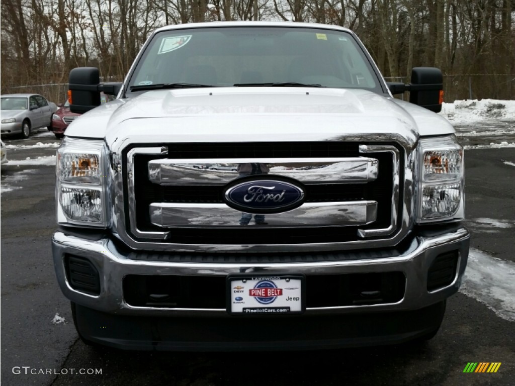 2014 F250 Super Duty XLT Crew Cab 4x4 - White Platinum Tri-Coat / Steel photo #2