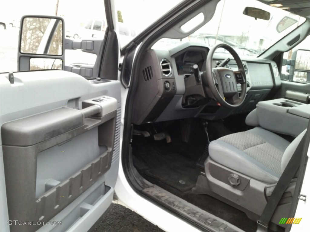 2014 F250 Super Duty XLT Crew Cab 4x4 - White Platinum Tri-Coat / Steel photo #18