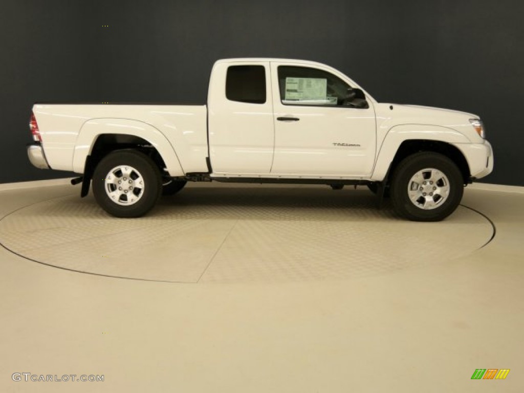 2015 Tacoma Access Cab 4x4 - Super White / Graphite photo #1