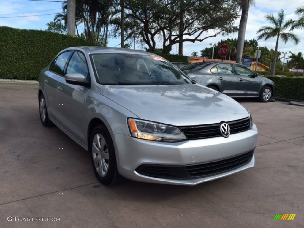 2014 Jetta SE Sedan - Reflex Silver Metallic / Titan Black photo #7