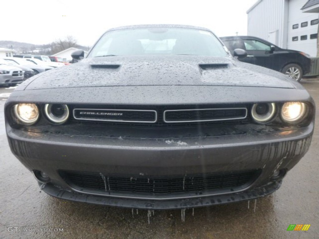 2015 Challenger SXT Plus - Granite Crystal Metallic / Black/Pearl photo #9